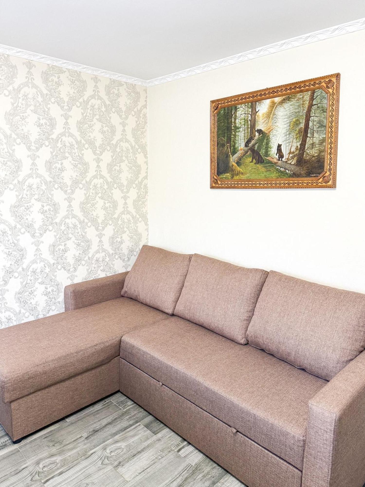 Софія Yasinya Buitenkant foto
