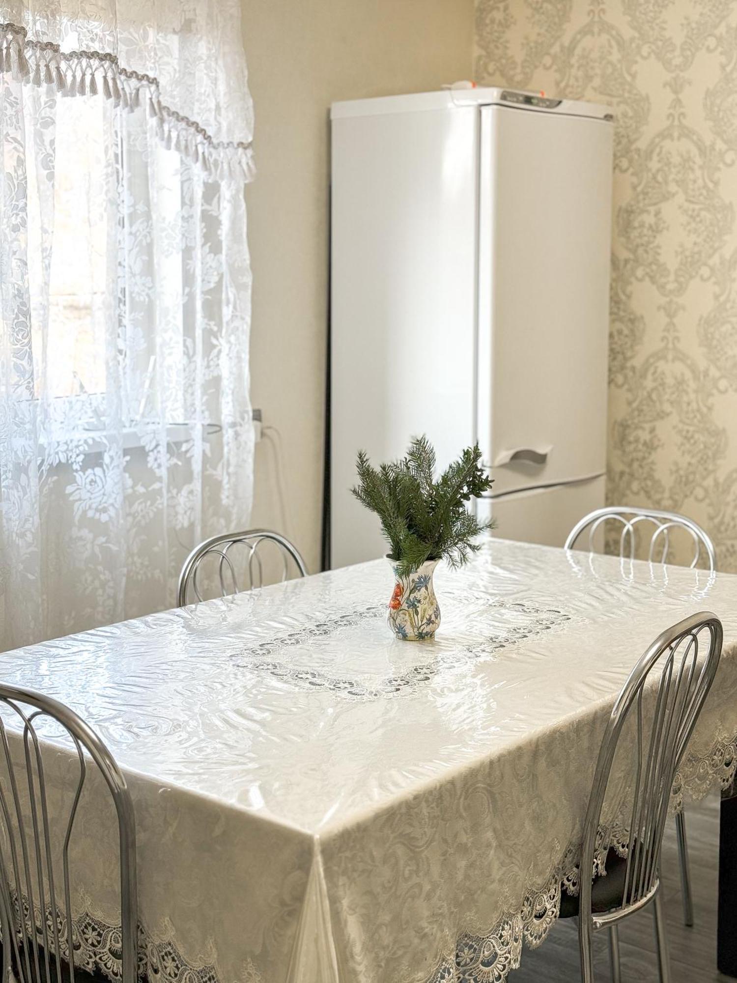 Софія Yasinya Buitenkant foto